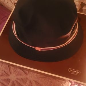 PRACTICALLY NEW COACH BUCKET HAT!!